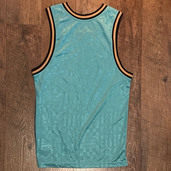 Nike Liverpool x LeBron Jersey - Picture 4 of 4